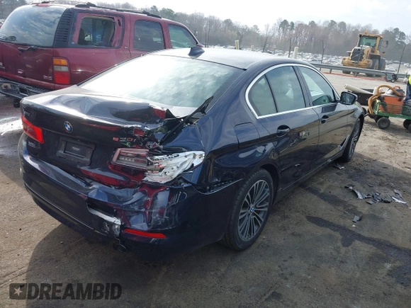 2019 BMW 5 Series 530i xDrive with VIN WBAJA7C50KWW48792, listed as a IAAI auction lot 41840161 with 58,313 mi miles. Bid and sale history available at carsss.com. Image 4.