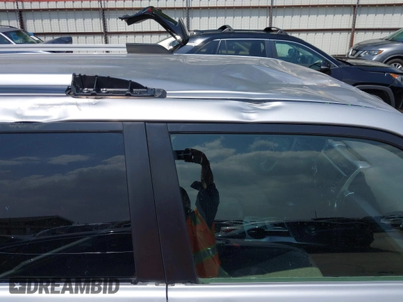 2021 Toyota 4Runner SR5 with VIN JTEMU5JR1M5929960, listed as a IAAI auction lot 41912094 with 90,249 mi miles and . Bid and sale history available at DreamBid. Image 22.