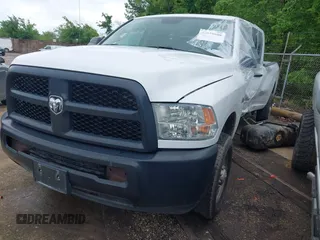 2018 Ram 2500 Tradesman с VIN 3C6TR4HT1JG277334, выставлен на аукционе IAAI как лот 42058908 с пробегом 60 589 миль миль и . История ставок и продаж доступна на DreamBid. Изображение 18.