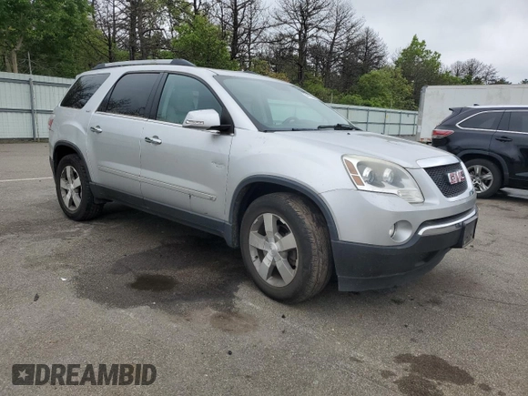2010 GMC Acadia SLT1 z VIN 1GKLVMED8AJ135437, wystawiony jako Copart lot #59010535 z przebiegiem 101 589 mil mil oraz Czysty tytuł • Clean title. Historia ofert i sprzedaży dostępna na DreamBid. Obrazek 4.