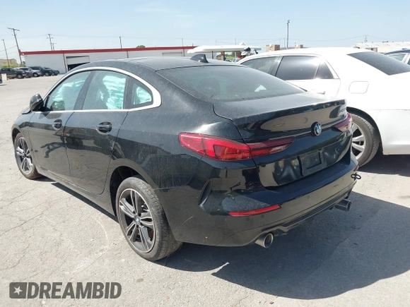 2021 BMW 2 Series 228i xDrive z VIN WBA73AK00M7H55073, wystawiony jako IAAI lot #42863620 z przebiegiem Nie podano mil oraz . Historia ofert i sprzedaży dostępna na DreamBid. Obrazek 3.