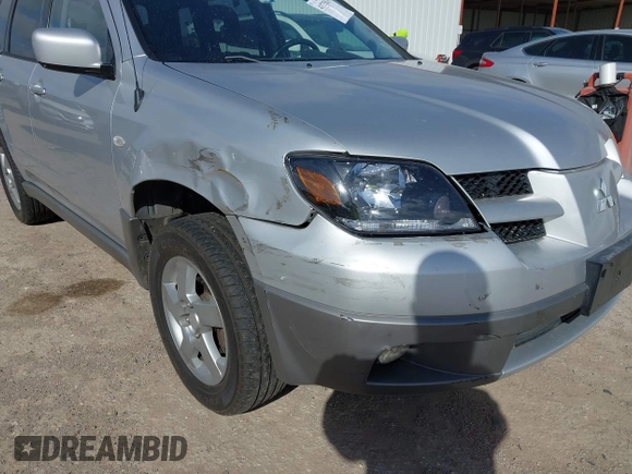 2003 Mitsubishi Outlander XLS with VIN JA4LZ41G03U104498, listed as a IAAI auction lot 41725675 with 189,509 mi miles. Bid and sale history available at carsss.com. Image 6.