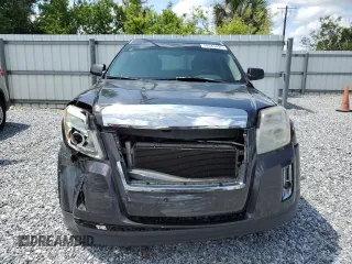 2015 GMC Terrain SLE z VIN 2GKALMEK6F6307710, wystawiony jako Copart lot #59543495 z przebiegiem 101 000 mil mil oraz Czysty tytuł • Clean title. Historia ofert i sprzedaży dostępna na DreamBid. Obrazek 5.
