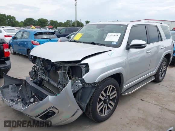2017 Toyota 4Runner SR5 z VIN JTEBU5JR3H5427660, wystawiony jako IAAI lot #42477925 z przebiegiem 95 815 mil mil oraz . Historia ofert i sprzedaży dostępna na DreamBid. Obrazek 18.