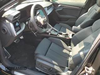 2024 Audi S3 Premium z VIN WAUG3CGY8RA124024, wystawiony jako Copart lot #67133634 z przebiegiem Nie podano mil oraz Szkoda całkowita • Salvage title. Historia ofert i sprzedaży dostępna na DreamBid. Obrazek 7.
