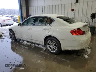 2015 Infiniti Q40 with VIN JN1CV6AR4FM524190, listed as a Copart auction lot 81953024 with 94,821 mi miles and Salvage Title. Bid and sale history available at carsss.com. Image 2.