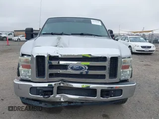 2008 Ford Super Duty F-250 SRW XL with VIN 1FTSX21548EA50876, listed as a IAAI auction lot 41540247 with 263,132 mi miles. Bid and sale history available at carsss.com. Image 12.