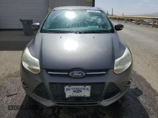 2014 Ford Focus SE with VIN 1FADP3K27EL123755, listed as a Copart auction lot 46422215 with 186,183 mi miles and Salvage Title. Bid and sale history available at carsss.com. Image 5.