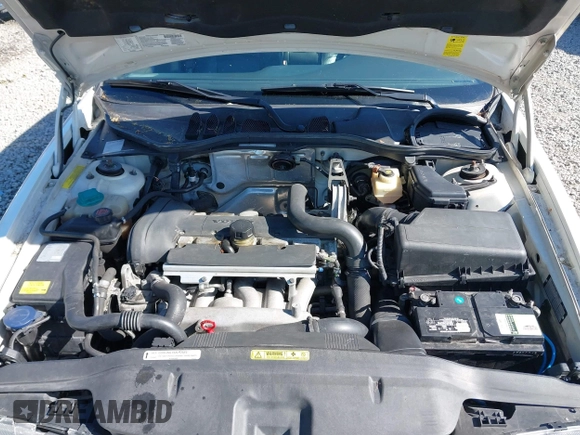 2000 Volvo S70 z VIN YV1LS56D4Y2651849, wystawiony jako IAAI lot #42246127 z przebiegiem 153 319 mil mil oraz . Historia ofert i sprzedaży dostępna na DreamBid. Obrazek 10.