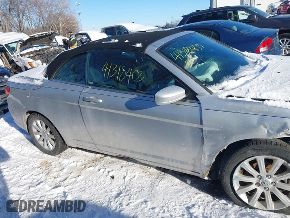 2011 Chrysler 200 Touring with VIN 1C3BC2EB4BN535624, listed as a IAAI auction lot 41318403 with 137,557 mi miles. Bid and sale history available at carsss.com. Image 13.