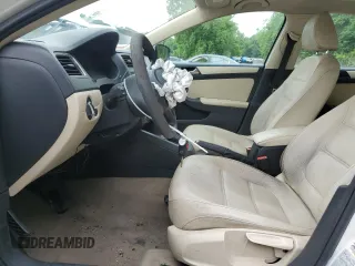 2011 Volkswagen Jetta SE with VIN 3VWDX7AJ3BM320522, listed as a Copart auction lot 60617095 with 164,863 mi miles and Salvage title. Bid and sale history available at DreamBid. Image 7.