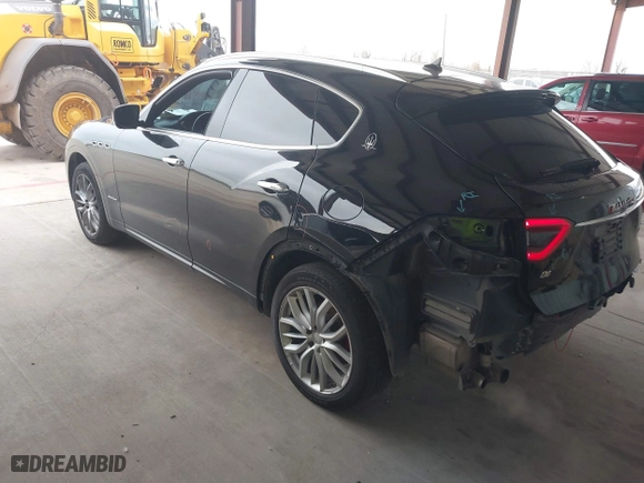 2019 Maserati Levante GranLusso with VIN ZN661XUL4KX321570, listed as a IAAI auction lot 41603682 with 120,085 mi miles. Bid and sale history available at carsss.com. Image 3.