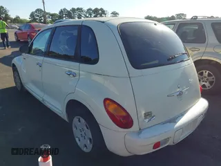 2005 Chrysler PT Cruiser Touring z VIN 3C4FY58B05T535314, wystawiony jako IAAI lot #42283310 z przebiegiem 112 884 mil mil oraz . Historia ofert i sprzedaży dostępna na DreamBid. Obrazek 3.