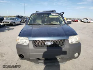 2006 Ford Escape XLT with VIN 1FMYU03156KA57685, listed as a Copart auction lot 77345044 with 0 mi miles and Salvage Title. Bid and sale history available at carsss.com. Image 5.