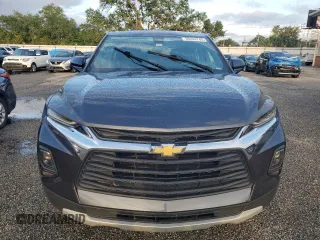 2022 Chevrolet Blazer LT z VIN 3GNKBCR42NS201643, wystawiony jako Copart lot #55244745 z przebiegiem Nie podano mil oraz Nie do naprawy • Non repairable. Historia ofert i sprzedaży dostępna na DreamBid. Obrazek 5.