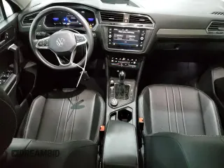 2023 Volkswagen Tiguan SE z VIN 3VV2B7AX1PM125167, wystawiony jako Copart lot #44709205 z przebiegiem 24 509 mil mil oraz Szkoda całkowita • Salvage title. Historia ofert i sprzedaży dostępna na DreamBid. Obrazek 8.