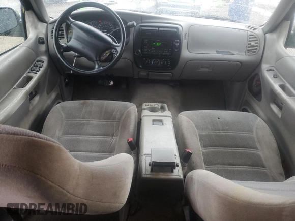 2000 Ford Explorer XLS z VIN 1FMZU62XXYZB33375, wystawiony jako Copart lot #69896614 z przebiegiem 281 805 mil mil oraz Szkoda całkowita • Salvage title. Historia ofert i sprzedaży dostępna na DreamBid. Obrazek 8.
