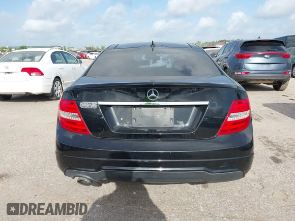2015 Mercedes-Benz C 250 with VIN WDDGJ4HB6FG350022, listed as a IAAI auction lot 42552333 with 135,827 mi miles and . Bid and sale history available at DreamBid. Image 15.