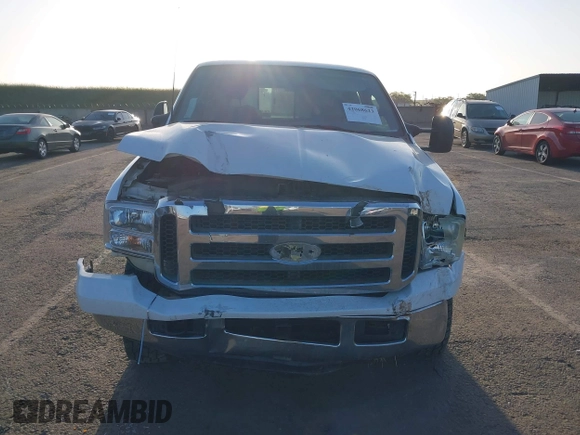 2005 Ford Super Duty F-250 XL with VIN 1FTSX21Y25EB33793, listed as a IAAI auction lot 42068623 with 128,726 mi miles. Bid and sale history available at carsss.com. Image 6.