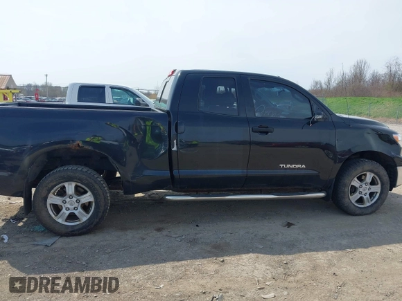 2010 Toyota Tundra 4WD Truck with VIN 5TFUM5F14AX015516, listed as a IAAI auction lot 42118639 with 204,489 mi miles. Bid and sale history available at carsss.com. Image 6.