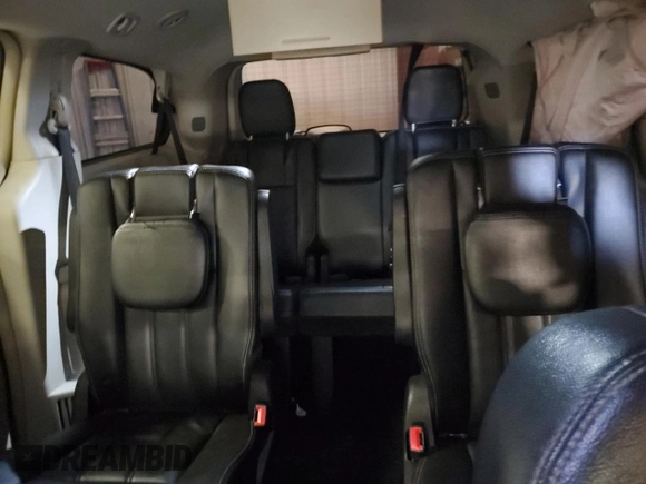 2015 Chrysler Town & Country Touring with VIN 2C4RC1BG4FR673211, listed as a Copart auction lot 51373025 with 142,501 mi miles and Clean Title. Bid and sale history available at carsss.com. Image 10.
