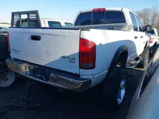 2004 Dodge Ram 2500 SLT with VIN 3D7KU28D44G171857, listed as a IAAI auction lot 41767993 with 270,905 mi miles. Bid and sale history available at carsss.com. Image 4.
