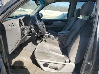 2005 GMC Envoy SLE z VIN 1GKDT13SX52364812, wystawiony jako Copart lot #46224955 z przebiegiem 183 441 mil mil oraz Szkoda całkowita • Salvage title. Historia ofert i sprzedaży dostępna na DreamBid. Obrazek 7.