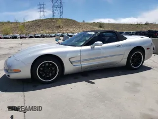 2001 Chevrolet Corvette z VIN 1G1YY32G715109186, wystawiony jako Copart lot #54924885 z przebiegiem 117 908 mil mil oraz Szkoda całkowita • Salvage title. Historia ofert i sprzedaży dostępna na DreamBid. Obrazek 1.