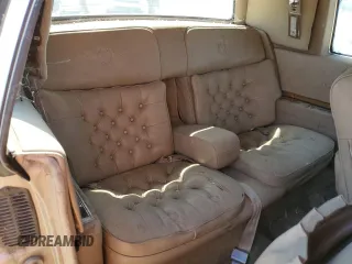 1985 Cadillac Eldorado z VIN 1G6EL578XFE661216, wystawiony jako Copart lot #54606984 z przebiegiem 12 462 mil mil oraz Szkody całkowita. Historia ofert i sprzedaży dostępna na DreamBid. Obrazek 10.