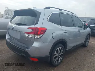2021 Subaru Forester Limited with VIN JF2SKASC1MH587446, listed as a IAAI auction lot 41455476 with 32,265 mi miles. Bid and sale history available at carsss.com. Image 4.