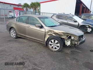 2009 Honda Accord EX-L z VIN 1HGCP26899A107882, wystawiony jako IAAI lot #40594974 z przebiegiem 175 753 mil mil oraz . Historia ofert i sprzedaży dostępna na DreamBid. Obrazek 1.