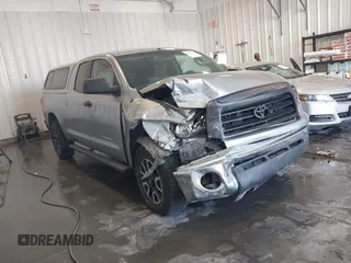 2007 Toyota Tundra SR5 with VIN 5TFBT54117X009680, listed as a IAAI auction lot 42267026 with 255,210 mi miles and . Bid and sale history available at DreamBid. Image 1.
