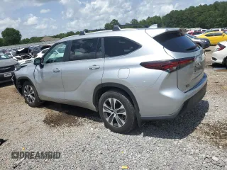 2024 Toyota Highlander LE with VIN 5TDKDRAH5RS050859, listed as a Copart auction lot 61609205 with 15,284 mi miles and Salvage title. Bid and sale history available at DreamBid. Image 2.