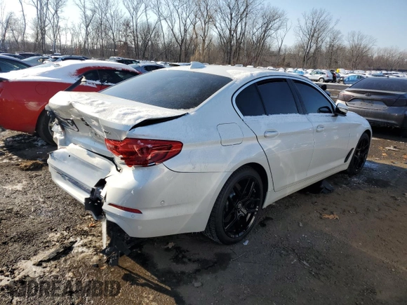 2019 BMW 5 Series 540i xDrive with VIN WBAJE7C57KWD55382, listed as a Copart auction lot 41798485 with Not Provided miles and Salvage Title. Bid and sale history available at carsss.com. Image 3.