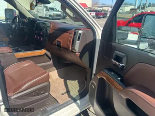 2015 Chevrolet Silverado 1500 High Country with VIN 3GCUKTEC4FG142789, listed as a Copart auction lot 51507825 with 218,796 mi miles and Clean Title. Bid and sale history available at carsss.com. Image 5.