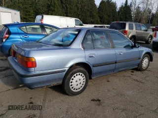 1990 Honda Accord LX with VIN JHMCB7657LC094933, listed as a Copart auction lot 42030575 with 156,426 mi miles and Salvage Title. Bid and sale history available at carsss.com. Image 3.
