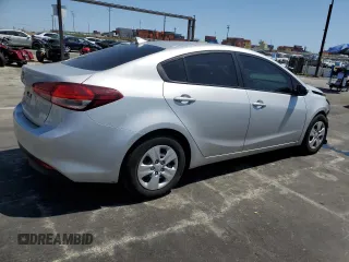 2018 Kia Forte LX with VIN 3KPFK4A70JE209058, listed as a Copart auction lot 52252145 with 39,392 mi miles and Salvage Title. Bid and sale history available at carsss.com. Image 3.