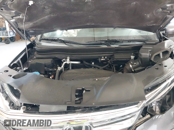 2021 Honda Pilot Touring 8-Passenger with VIN 5FNYF6H95MB048527, listed as a IAAI auction lot 42542138 with 40,584 mi miles and . Bid and sale history available at DreamBid. Image 10.