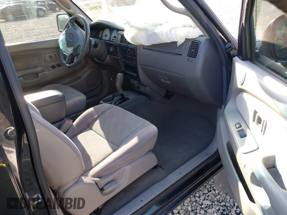 2004 Toyota Tacoma PreRunner z VIN 5TEGN92N74Z344833, wystawiony jako IAAI lot #42078554 z przebiegiem 227 310 mil mil oraz . Historia ofert i sprzedaży dostępna na DreamBid. Obrazek 5.