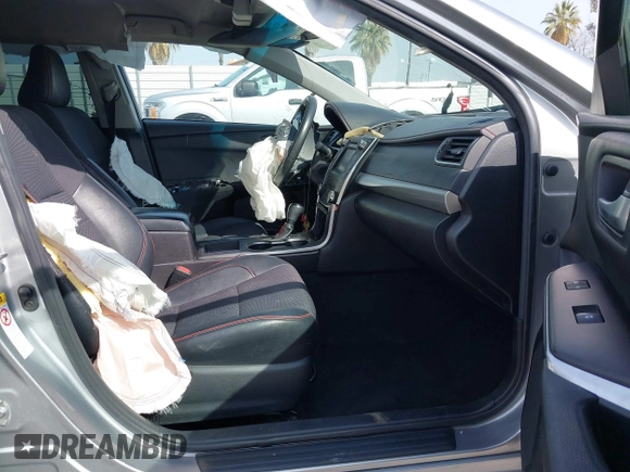 2017 Toyota Camry XLE with VIN 4T1BF1FK8HU318616, listed as a IAAI auction lot 41774231 with 201,112 mi miles. Bid and sale history available at carsss.com. Image 5.