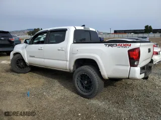 2019 Toyota Tacoma 4WD SR with VIN 3TMCZ5AN3KM207007, listed as a Copart auction lot 81179124 with 0 mi miles and Salvage Title. Bid and sale history available at carsss.com. Image 2.