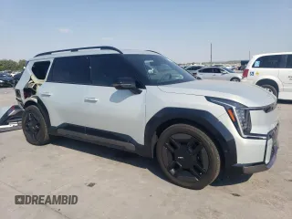 2024 Kia EV9 GT-Line with VIN KNDAEFS56R6024752, listed as a Copart auction lot 75038004 with 2,831 mi miles and Salvage Title. Bid and sale history available at carsss.com. Image 4.