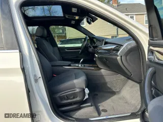 2017 BMW X5 xDrive40e iPerformance with VIN 5UXKT0C33H0V95636, listed as a Copart auction lot 50008195 with 190,665 mi miles and Clean Title. Bid and sale history available at carsss.com. Image 7.