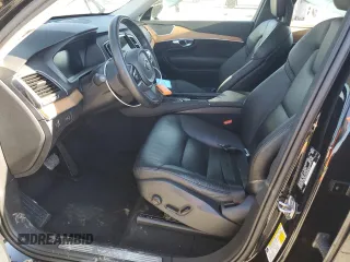 2021 Volvo XC90 Momentum with VIN YV4A22PK3M1717801, listed as a Copart auction lot 88408865 with 35,414 mi miles and Clean title. Bid and sale history available at DreamBid. Image 7.
