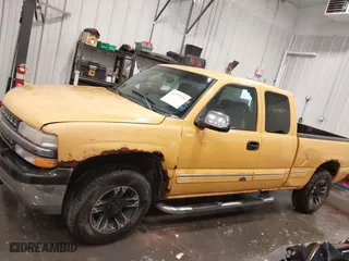 2002 Chevrolet Silverado 1500 LS with VIN 1GCEK19T62Z132438, listed as a IAAI auction lot 41777375 with 150,154 mi miles. Bid and sale history available at carsss.com. Image 14.