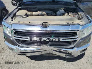 2019 Ram 1500 Big Horn z VIN 1C6RREFT7KN650890, wystawiony jako Copart lot #57596005 z przebiegiem 75 711 mil mil oraz Szkoda całkowita • Salvage title. Historia ofert i sprzedaży dostępna na DreamBid. Obrazek 11.
