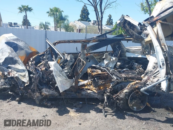 2013 Toyota 4Runner SR5 with VIN JTEZU5JR8D5059582, listed as a IAAI auction lot 41960306 with Not Provided miles and . Bid and sale history available at DreamBid. Image 6.