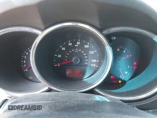 2011 Kia Sorento LX with VIN 5XYKTCA17BG072688, listed as a IAAI auction lot 41903687 with 222,025 mi miles and . Bid and sale history available at DreamBid. Image 7.