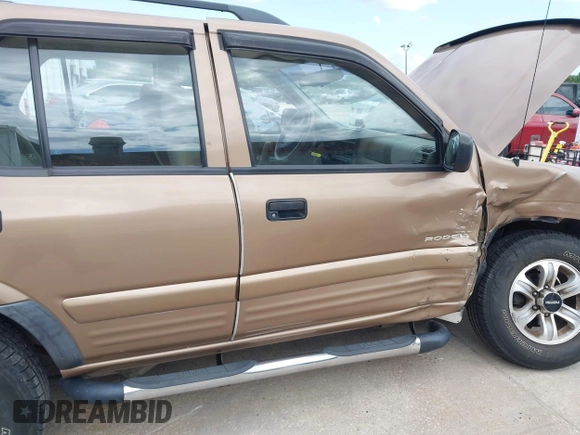 2000 Isuzu Rodeo S with VIN 4S2CK58W3Y4316966, listed as a IAAI auction lot 42003598 with 106,187 mi miles and . Bid and sale history available at carsss.com. Image 6.