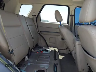 2008 Ford Escape Hybrid с VIN 1FMCU59H48KB09466, выставлен на аукционе IAAI как лот 42597739 с пробегом 145 559 миль миль и . История ставок и продаж доступна на DreamBid. Изображение 8.